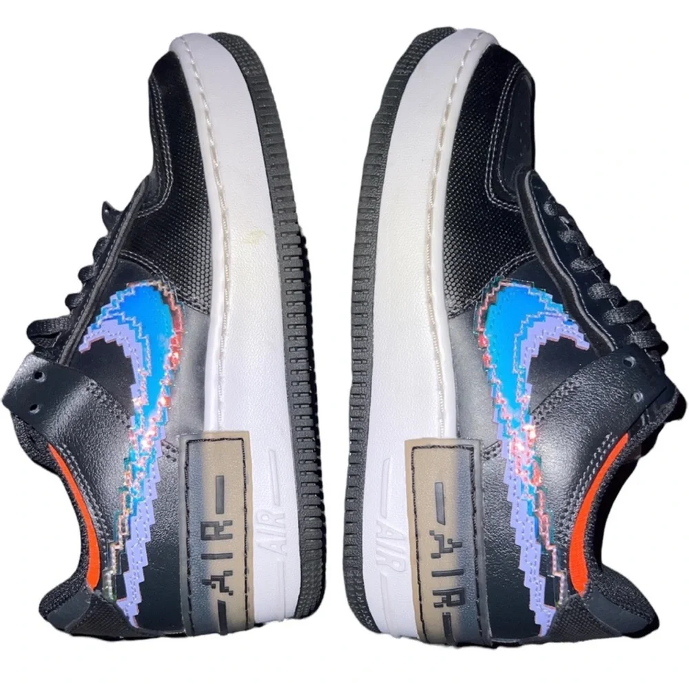 Size 6 - Nike Air Force 1 Shadow SE Pixel Swoosh - Off Noir 2021